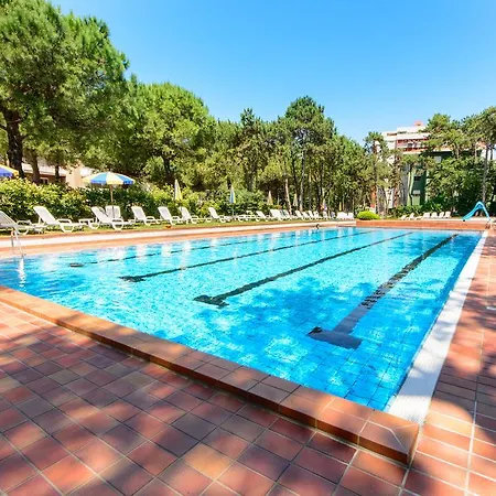 Appartamenti Vacanza Albatros Lignano Sabbiadoro Exterior photo
