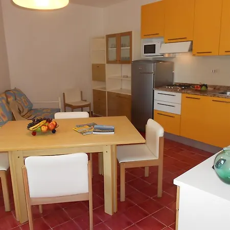 Appartamenti Vacanza Albatros Lignano Sabbiadoro Exterior photo